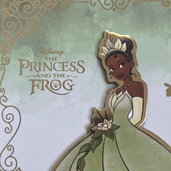 Last chance B4 donating.  NEW! Disney Princess and the Frog Eyeshadow Palette - Picture 10 of 12